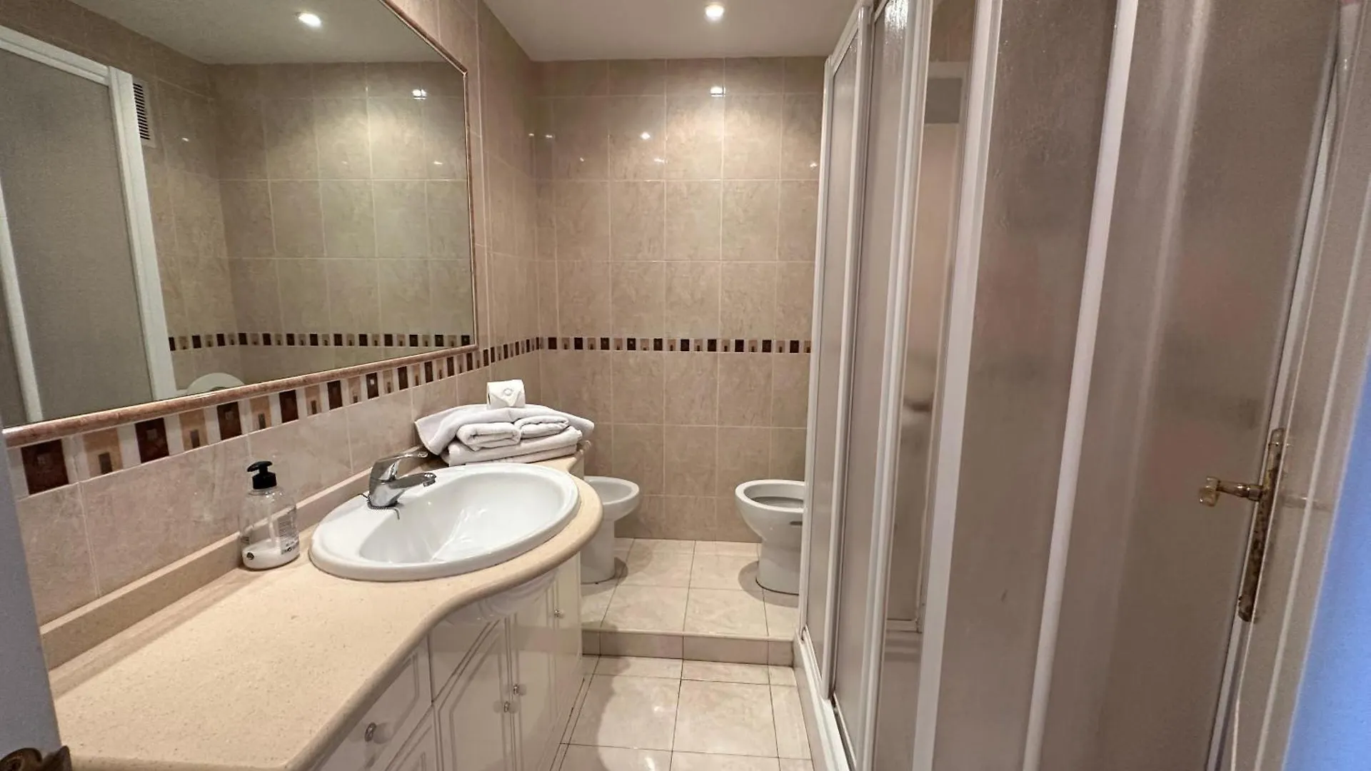 Las Palmeras Beach Fuengirola Apartment